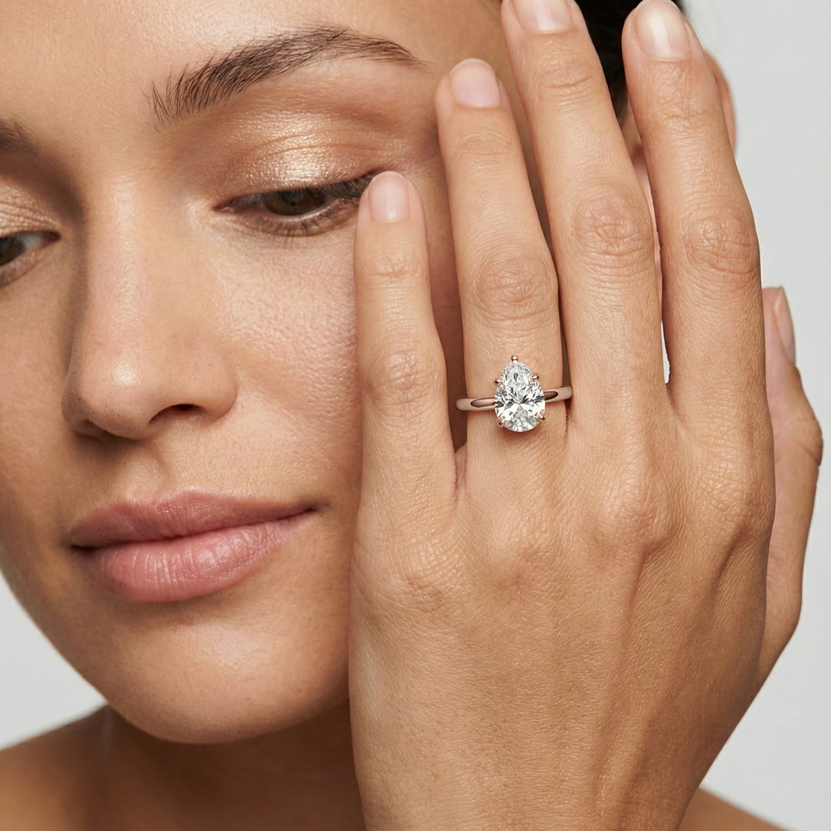 Emilia Solitaire Verlobungsring Tropfenschliff Roségold – Lovea