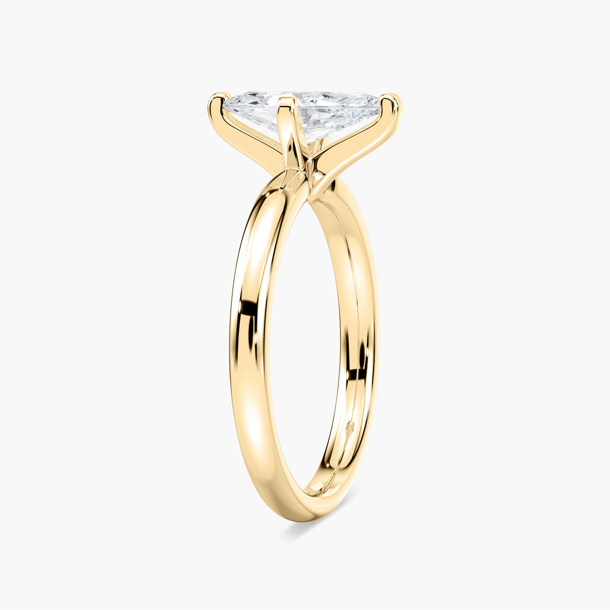 Emilia Solitaire Verlobungsring Marquiseschliff Gelbgold – Lovea
